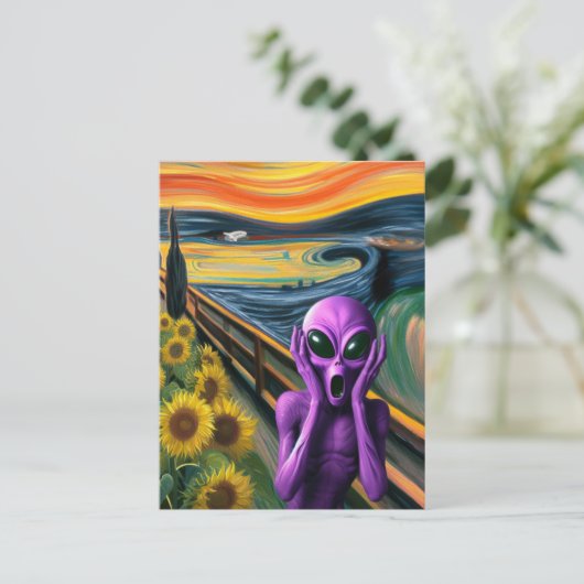 Lila Alien Screening Postkarte (Stehend Vorderseite)