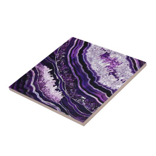 Lila Amethyst Geode und Silberne digitale Kunst Fliese (Seite)