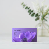 Lila Anemon auf gleichfarbigem Hintergrund Visitenkarte (Stehend Vorderseite)