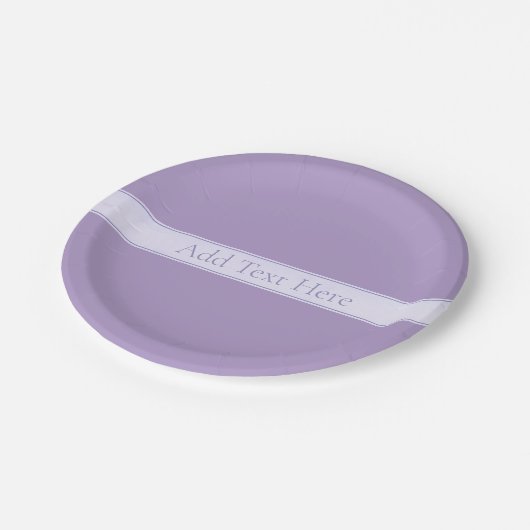 Lila, anpassbarer eleganter Leichtlavender Pappteller (Schrägansicht)
