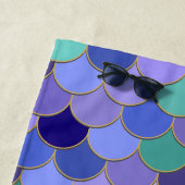 Lila & Aqua Aquamarine Mermaid-Skala Name + Monogr Strandtuch (Beispiel)