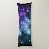 Lila Aquamariner Galaxienebel Traum Nr. 1 Seitenschläferkissen (Rückseite (Vertikal))