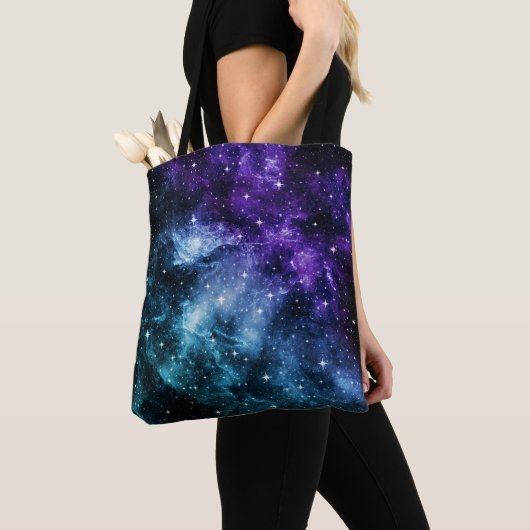 Lila Aquamariner Galaxienebel Traum Nr. 1 Tasche (Von Nahem)