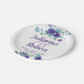 Lila Aquarellblumen Hochzeitszeitung Teller (Schrägansicht)