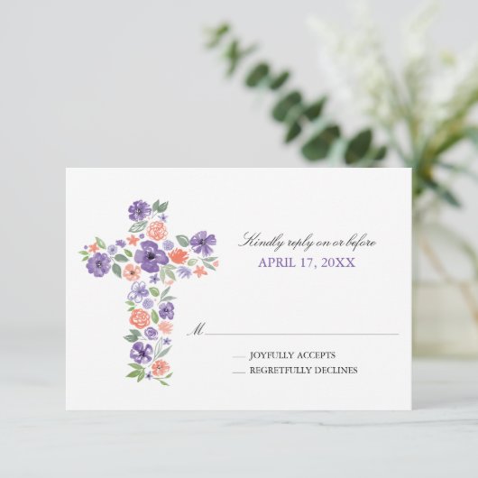 Lila Aquarellfarben-Blume kreuzen Erste Kommune Einladung (Stehend Vorderseite)