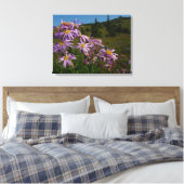 Lila Aster-Blume auf dem Rainier Leinwanddruck (Insitu (Schlafzimmer))