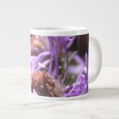 Lila Aster Jumbo Tasse (Vorderseite Rechts)