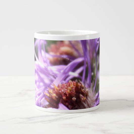 Lila Aster Jumbo Tasse (Vorderseite)