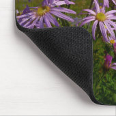 Lila Asterblüten am Mount Rainier Mousepad (Ecke)