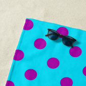 Lila auf Blau Punkte Muster Design Strandtuch (Beispiel)