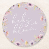 Lila Baby in Blümflora Wildblume Kinderdusche Runder Pappuntersetzer (Vorderseite)