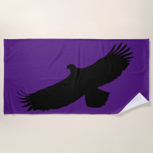 Lila Badetuch mit fliegendem Adler Farbe wählen (Vorderseite)