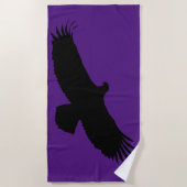 Lila Badetuch mit fliegendem Adler Farbe wählen (Vorderseite)