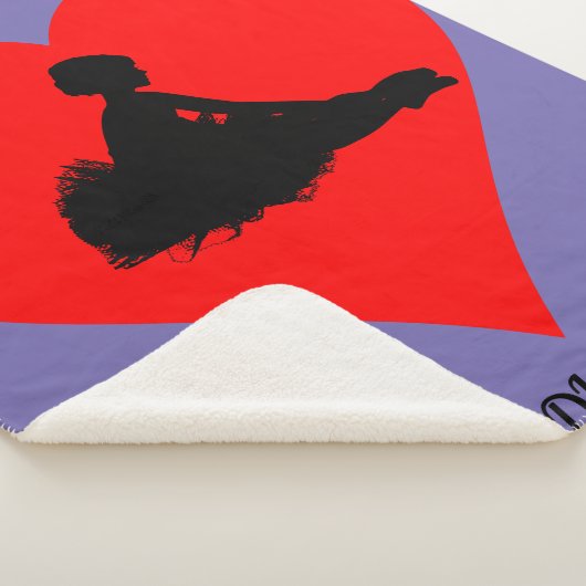 Lila Ballerina Decke mit rotem Herzen. Sherpadecke (3/4)