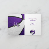 lila Basketballspielerinnen zum Geburtstag Karte (Innenseite)