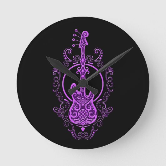Lila Bass Gitarrendesign auf schwarz Runde Wanduhr (Vorderseite)