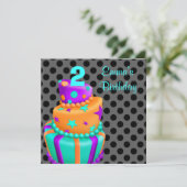 Lila Black Cake präsentiert Girls 2. Geburtstag Einladung (Stehend Vorderseite)