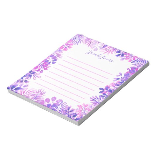 Lila Blätter aus Blumenblättern Notizblock (Rotiert)