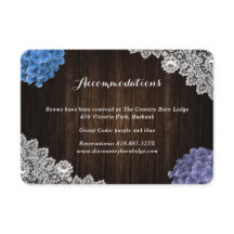 Lila blaue Blumenhochzeitshotelunterbringung