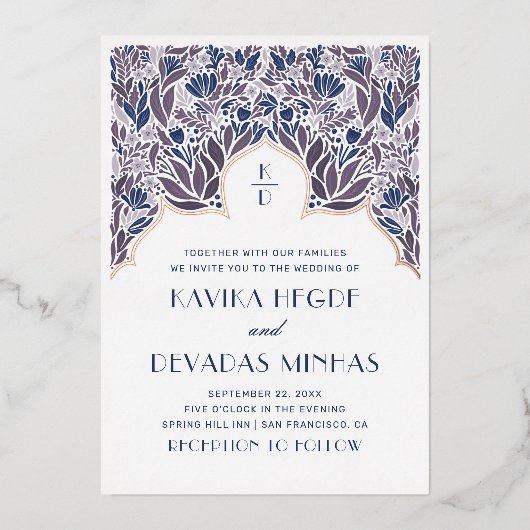 Lila blaue Blüte. Goldmedaille Folieneinladung (Vorderseite)