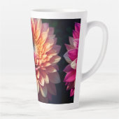 Lila-blaue Dahlia-Blume Milchtasse (Rechts)