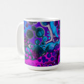 Lila, blaue, moderne Abstrakte Fluid Art Marmorzel Kaffeetasse (Vorderseite Links)