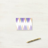 Lila, blaue und gelbe Dreiecke Post-it Klebezettel (Auf Schreibtisch)