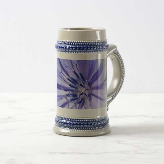 lila-blaue Zichorie Bierglas (VorderseiteRechts)
