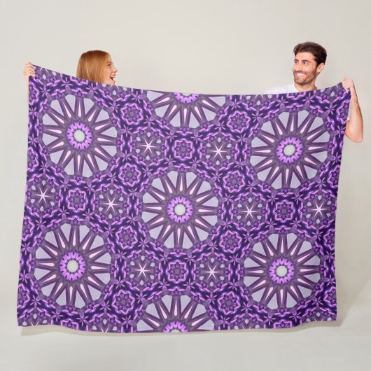 Lila Blaues Kaleidoskop Pinwheel Mandala Muster Fleecedecke (Beispiel)