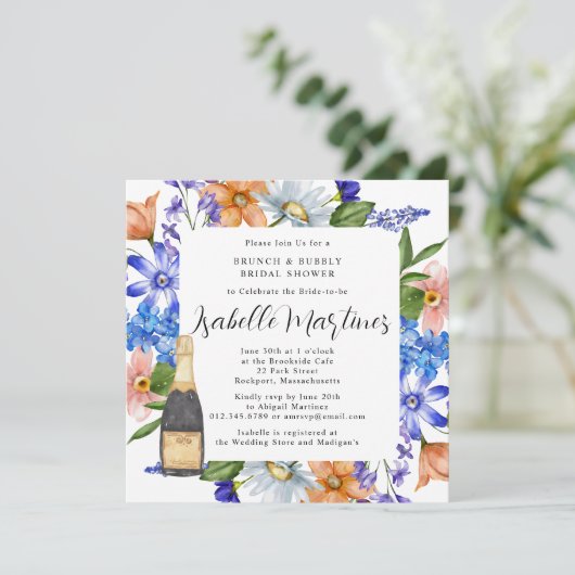 Lila-blaurosa Blumenbrunch & Bläschendusche Einladung (Stehend Vorderseite)