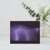 Lila Blitz in einem nächtlichen Donnersturm Postkarte (Stehend Vorderseite)