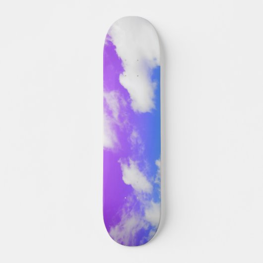 Lila Blue Clouds Sky Skateboard (Vorne)