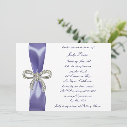 Lila Blue Diamond Bow Brautparty Einladung (Stehend Vorderseite)