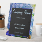 Lila Blue Hydrangeas Bouquets Sockelschild (In Situ)