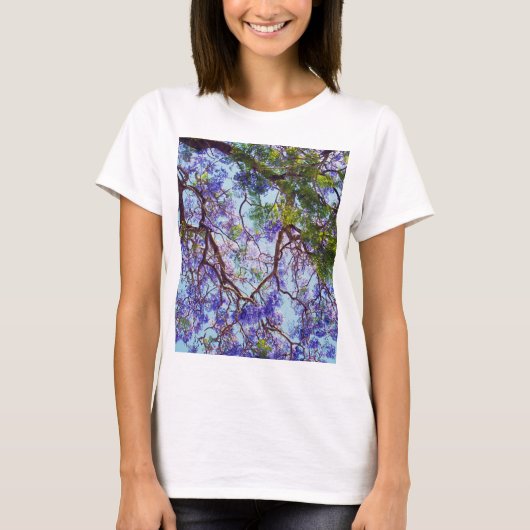 Lila blühender Jacaranda-Baum Ölfarbe, T-Shirt (Vorderseite)