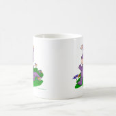 Lila Blumaroo, das durch Roo Insel marschiert Kaffeetasse (Mittel)