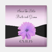 Lila Blume der Black Ribbon Save the Date Magnet (Vorne)