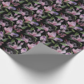 Lila Blume der Wasserfarbe Schwarz Geschenkpapier (Ecke)