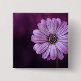 Lila Blume im Blut Button
