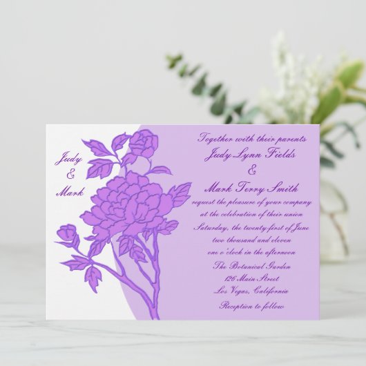 Lila Blume individuelle Hochzeitseinladung Einladung (Stehend Vorderseite)