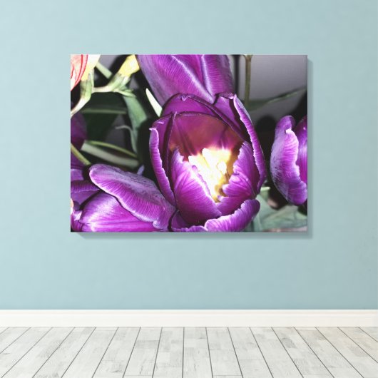 Lila Blume Leinwanddruck (Insitu (Holzboden))