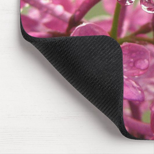 Lila Blume mit Raindrops Mouse Pad Mousepad (Ecke)