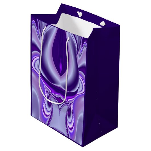 Lila Blume Regenbogen Träume Mittlere Geschenktüte (Vorderseite Schrägansicht)