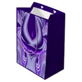 Lila Blume Regenbogen Träume Mittlere Geschenktüte (Rückseite Schrägansicht)