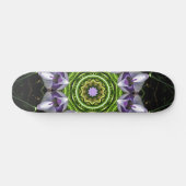 Lila Blume Skateboard (Horizontal)