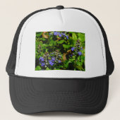 Lila Blume und Hummeln Truckerkappe (Vorderseite)