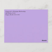 Lila Blume und Insekten Personalisiert Postkarte (Rückseite)