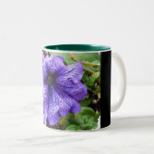 Lila Blume Zweifarbige Tasse (VorderseiteRechts)