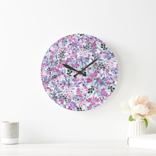 Lila Blumen & Berries: Aquarell Große Wanduhr (Zuhause)