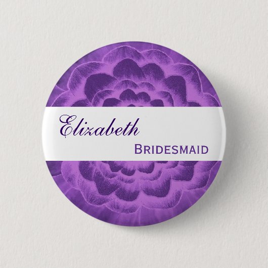 Lila Blumen-Blumenblatt-Name-Brautjungfer Button (Vorderseite)